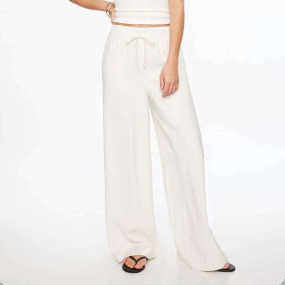 Dynamite Pull On Wide Leg Pants